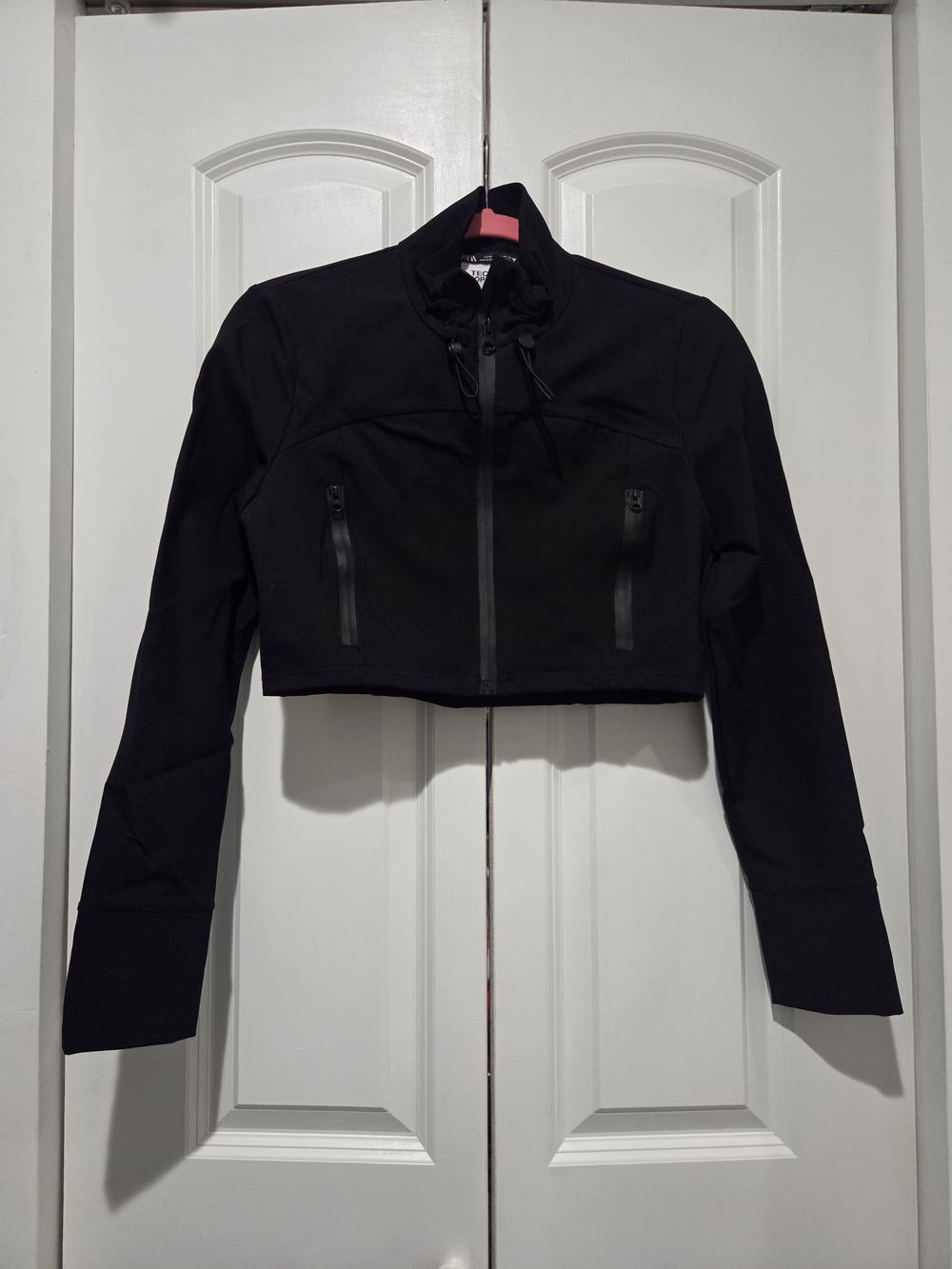 Zara Black Cropped Utility Jacket with Zip Pockets. Size M